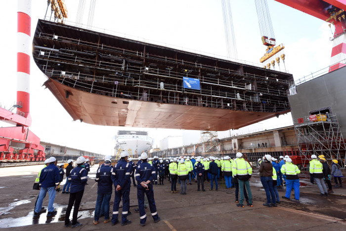 keel-laying_Wonder_of_the_Seas.jpg